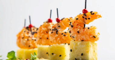 კანაპე კრევეტები ქუნჯუთში ანანასით 10 ცალი.