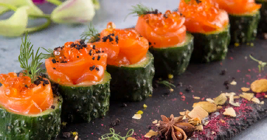 კანაპე მსუბუქად დამარილებული ორაგული კიტრში 10 ც.