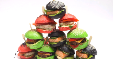 დააყენეთ Het-Trick მინი-ბურგერებიდან 15 კომპიუტერიდან.