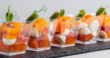 Mozzarella სალათი პრემიერ სოუსით პესტო 10 ცალი.