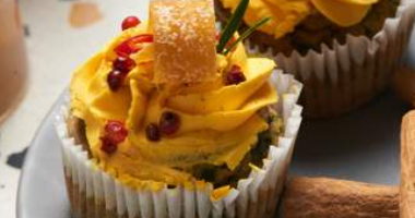 Muffin ბოსტნეულით და Curry კრემი 10 ცალი.