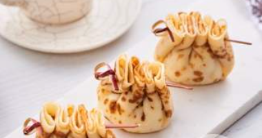 ბლინის ტომარა ვაშლით 10 ცალი.