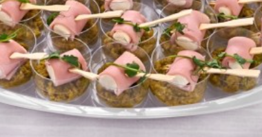 ВЕТЧИННЫЙ РУЛЕТ В ШОТЕ    ПОРЦИЯ:23ШТ