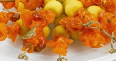 КАНАПЕ ИЗ ЛОСОСЯ ПОРЦИЯ:25ШТ