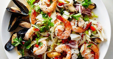 Салат с морепродуктами