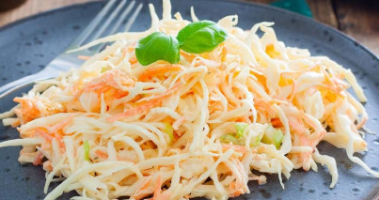 Салат коул слоу классический с соусом