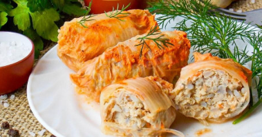 Голубцы из пекинской капусты с фаршем и рисом