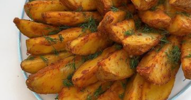 Картопля по селянськи з сиром